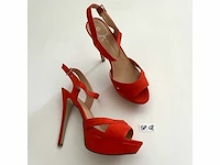 Diverse damesschoenen en -laarzen - rek 1 van 6 (ca. 34 paar) aldo, ugg, s. oliver, esprit, sam edelman, long tall sally, olivia, hogan, zara, etc. - afbeelding 16 van  26