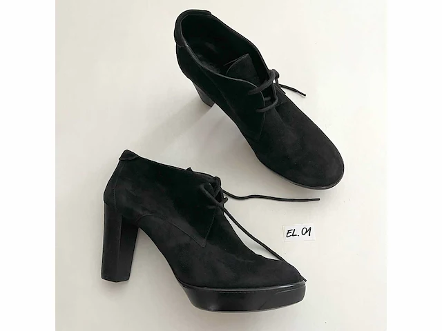 Diverse damesschoenen en -laarzen - rek 1 van 6 (ca. 34 paar) aldo, ugg, s. oliver, esprit, sam edelman, long tall sally, olivia, hogan, zara, etc. - afbeelding 20 van  26