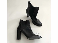 Diverse damesschoenen en -laarzen - rek 1 van 6 (ca. 34 paar) aldo, ugg, s. oliver, esprit, sam edelman, long tall sally, olivia, hogan, zara, etc. - afbeelding 21 van  26