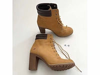 Diverse damesschoenen en -laarzen - rek 2 van 6 (ca. 34 paar) asos design, gabor, dr. martens, tamaris, tommy hilfiger, vince, etc. - afbeelding 21 van  26