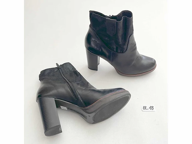 Diverse damesschoenen en -laarzen - rek 2 van 6 (ca. 34 paar) asos design, gabor, dr. martens, tamaris, tommy hilfiger, vince, etc. - afbeelding 24 van  26