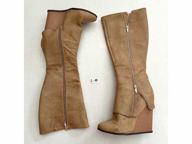 Diverse damesschoenen en -laarzen - rek 4 van 6 (ca. 34 paar) ego, dylap, gabor, hunter, jilsen, melissa, noe lady, steve madden, stravers, etc. - afbeelding 7 van  26