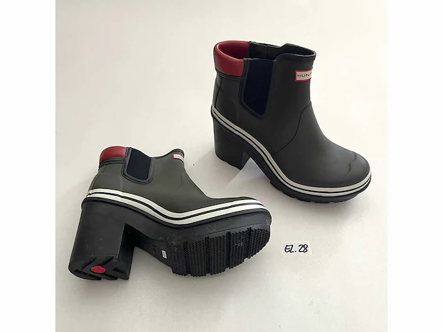 Diverse damesschoenen en -laarzen - rek 4 van 6 (ca. 34 paar) ego, dylap, gabor, hunter, jilsen, melissa, noe lady, steve madden, stravers, etc. - afbeelding 21 van  26