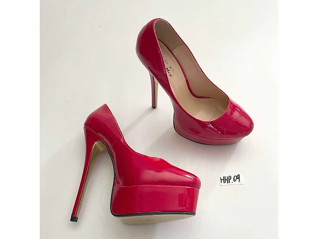 Diverse damesschoenen en -laarzen - rek 5 van 6 (ca. 34 paar) akua, gabor, heine, maguba, manfield, maripé, mjus, hula kula, sheln, sketchers, tom tailor, zara, etc. - afbeelding 3 van  26