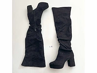 Diverse damesschoenen en -laarzen - rek 5 van 6 (ca. 34 paar) akua, gabor, heine, maguba, manfield, maripé, mjus, hula kula, sheln, sketchers, tom tailor, zara, etc. - afbeelding 6 van  26