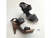 Diverse damesschoenen en -laarzen - rek 5 van 6 (ca. 34 paar) akua, gabor, heine, maguba, manfield, maripé, mjus, hula kula, sheln, sketchers, tom tailor, zara, etc. - afbeelding 15 van  26