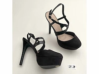 Diverse damesschoenen en -laarzen - rek 5 van 6 (ca. 34 paar) akua, gabor, heine, maguba, manfield, maripé, mjus, hula kula, sheln, sketchers, tom tailor, zara, etc. - afbeelding 17 van  26