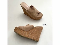 Diverse damesschoenen en -laarzen - rek 5 van 6 (ca. 34 paar) akua, gabor, heine, maguba, manfield, maripé, mjus, hula kula, sheln, sketchers, tom tailor, zara, etc. - afbeelding 19 van  26