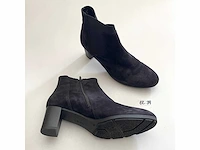 Diverse damesschoenen en -laarzen - rek 5 van 6 (ca. 34 paar) akua, gabor, heine, maguba, manfield, maripé, mjus, hula kula, sheln, sketchers, tom tailor, zara, etc. - afbeelding 21 van  26