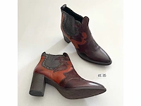 Diverse damesschoenen en -laarzen - rek 5 van 6 (ca. 34 paar) akua, gabor, heine, maguba, manfield, maripé, mjus, hula kula, sheln, sketchers, tom tailor, zara, etc. - afbeelding 22 van  26