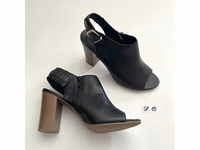 Diverse damesschoenen en -laarzen - rek 6 van 6 (ca. 34 paar) aldo, andres machado, fabulous, gabor, heine, invito, maguba, onlymaker, sacha, scholl, tamaris, tom tailor, torid, etc. - afbeelding 16 van  26