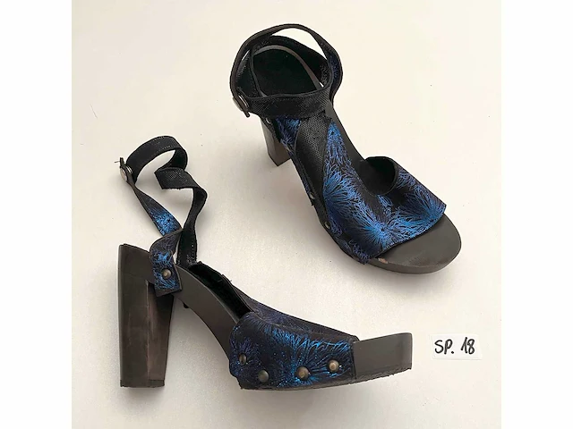 Diverse damesschoenen en -laarzen - rek 6 van 6 (ca. 34 paar) aldo, andres machado, fabulous, gabor, heine, invito, maguba, onlymaker, sacha, scholl, tamaris, tom tailor, torid, etc. - afbeelding 17 van  26