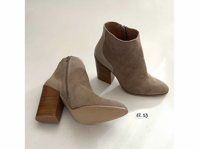 Diverse damesschoenen en -laarzen - rek 6 van 6 (ca. 34 paar) aldo, andres machado, fabulous, gabor, heine, invito, maguba, onlymaker, sacha, scholl, tamaris, tom tailor, torid, etc. - afbeelding 23 van  26
