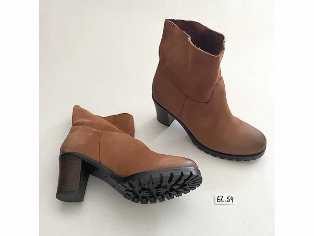 Diverse damesschoenen en -laarzen - rek 6 van 6 (ca. 34 paar) aldo, andres machado, fabulous, gabor, heine, invito, maguba, onlymaker, sacha, scholl, tamaris, tom tailor, torid, etc. - afbeelding 24 van  26