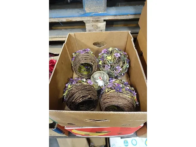 Diverse decoratie materialen + standbeeldjes - afbeelding 4 van  9