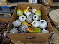 Diverse decoratie materialen + standbeeldjes - afbeelding 5 van  9