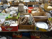 Diverse decoratie met 2 lijmpistolen en decoratie schalen - afbeelding 1 van  8