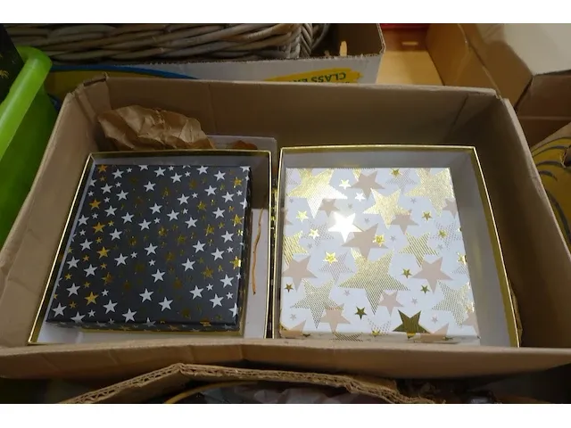 Diverse decoratie met 2 lijmpistolen en decoratie schalen - afbeelding 5 van  8