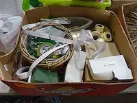 Diverse decoratie met 2 lijmpistolen en decoratie schalen - afbeelding 6 van  8