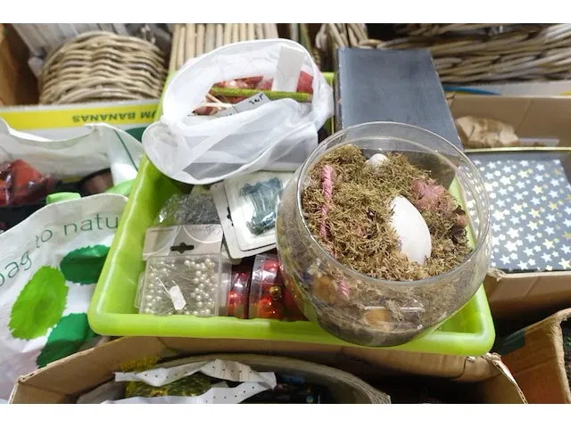 Diverse decoratie met 2 lijmpistolen en decoratie schalen - afbeelding 7 van  8