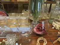 Diverse decoratie op tafel - afbeelding 3 van  6