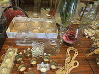 Diverse decoratie op tafel - afbeelding 4 van  6