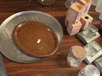 Diverse decoratie op tafel - afbeelding 4 van  5