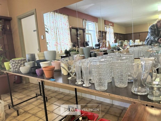 Diverse decoratie op tafel - afbeelding 1 van  7