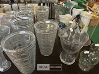 Diverse decoratie op tafel - afbeelding 2 van  7