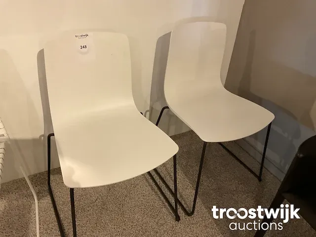 Diverse design eetkamerstoelen - afbeelding 3 van  4