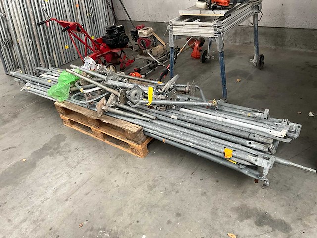 Diverse diagonalen voor steigerstelling (25x) - afbeelding 1 van  6