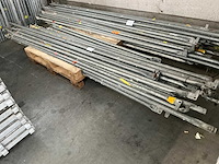 Diverse diagonalen voor steigerstelling (30x) - afbeelding 1 van  5