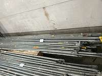 Diverse diagonalen voor steigerstelling (30x) - afbeelding 1 van  5