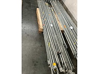 Diverse diagonalen voor steigerstelling (30x) - afbeelding 2 van  5