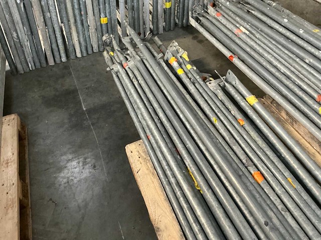 Diverse diagonalen voor steigerstelling (30x) - afbeelding 5 van  5