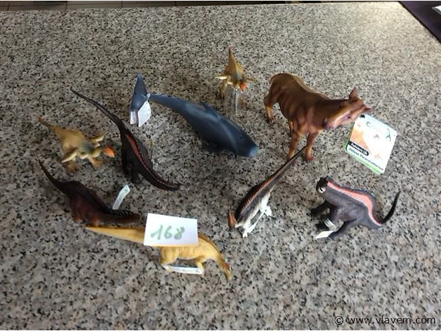 Diverse dino's - afbeelding 1 van  3