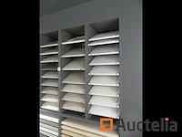 Diverse displays en meubels - afbeelding 13 van  13
