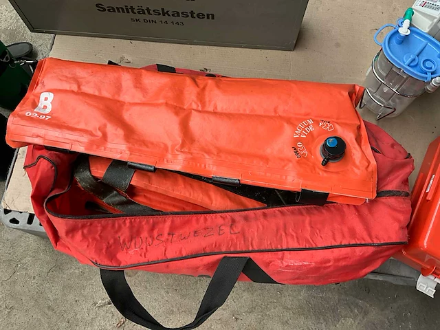 Diverse eerste hulp materialen - afbeelding 4 van  14