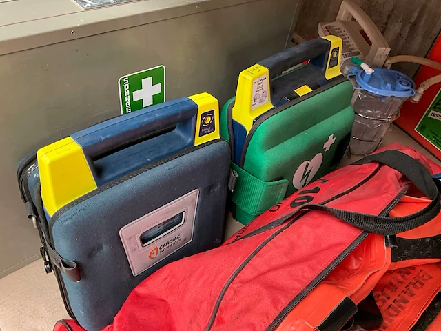 Diverse eerste hulp materialen - afbeelding 7 van  14