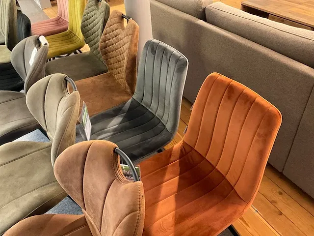 Diverse eetkamerstoelen - afbeelding 4 van  5