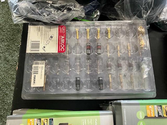 Diverse electronica accessoires en kabels - afbeelding 5 van  23