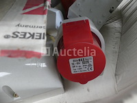 Diverse elektrische apparatuur set - afbeelding 16 van  21