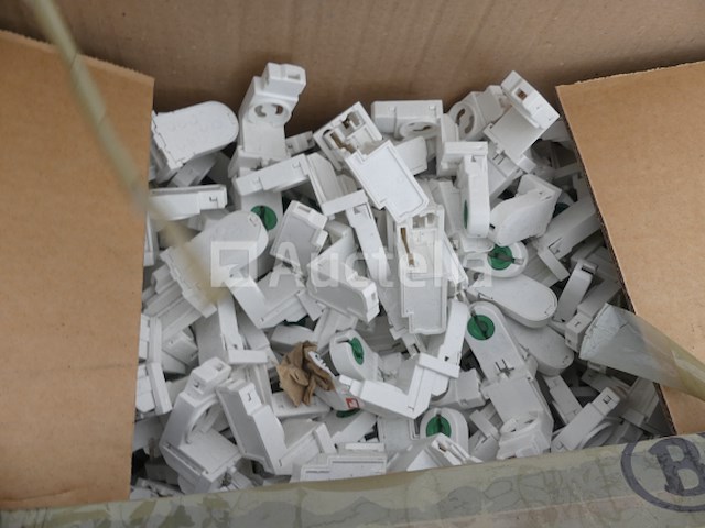 Diverse elektrische apparatuur set - afbeelding 20 van  21