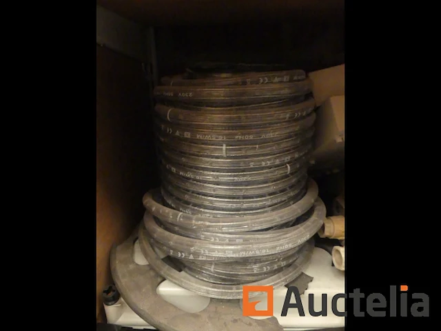 Diverse elektrische apparatuur - afbeelding 3 van  17