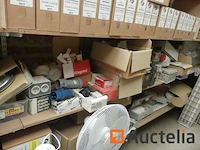 Diverse elektrische apparatuur - afbeelding 14 van  17