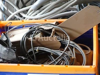 Diverse elektrische apparatuur - afbeelding 9 van  16