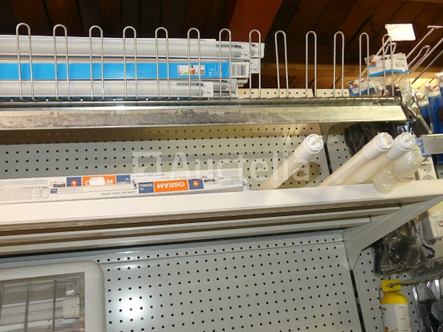 Diverse elektrische apparatuur - afbeelding 13 van  47
