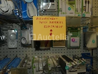 Diverse elektrische apparatuur - afbeelding 25 van  47