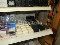 Diverse elektrische apparatuur - afbeelding 28 van  47