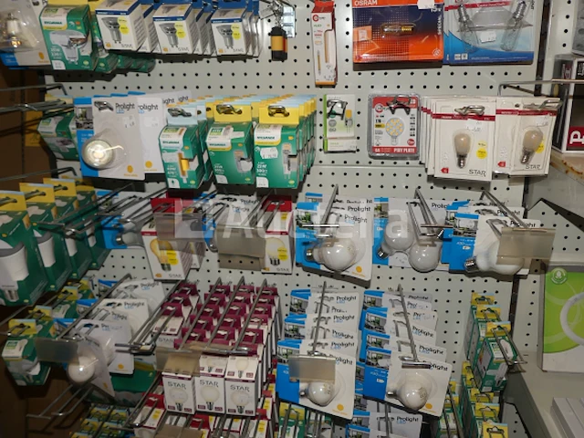 Diverse elektrische apparatuur - afbeelding 35 van  47